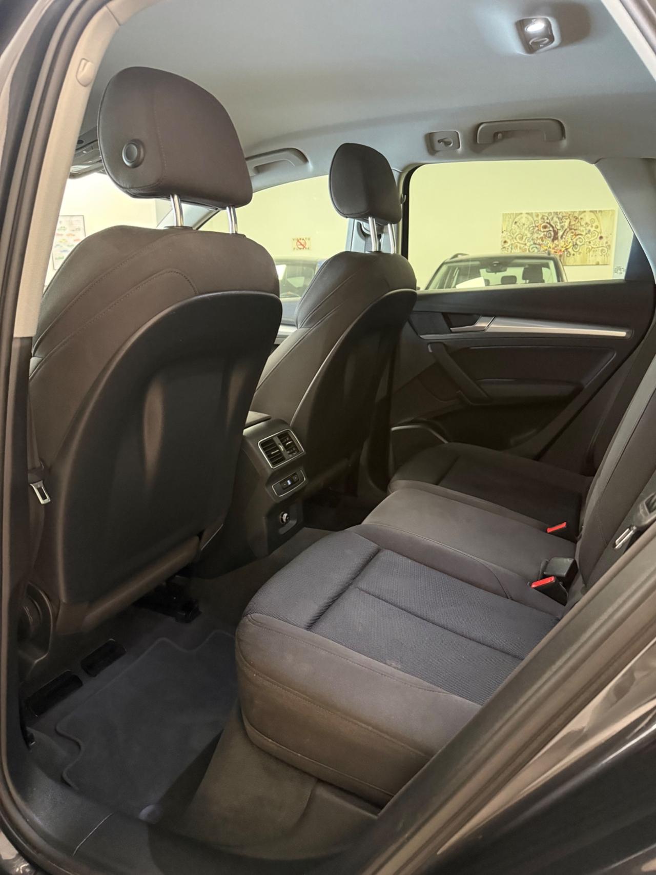 Audi Q5 40 TDI quattro S tronic Business Sport