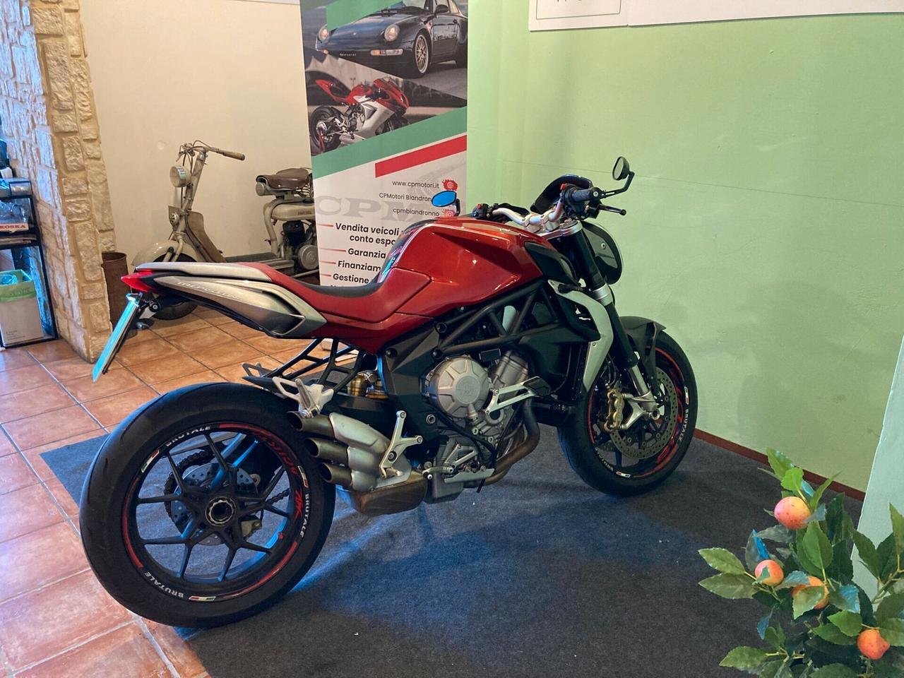 Mv Agusta Brutale 800