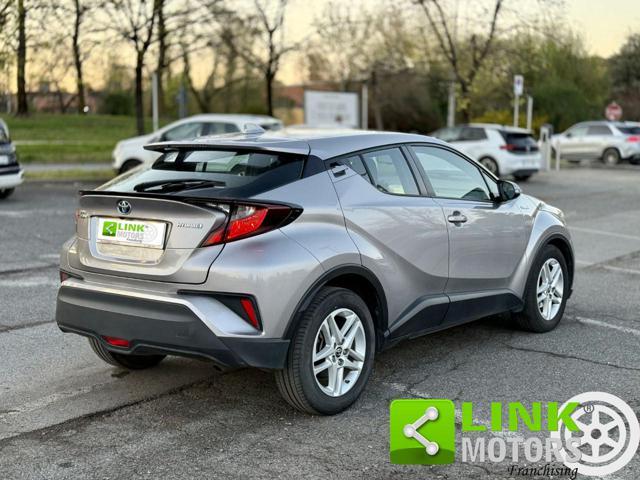 TOYOTA C-HR 1.8 Hybrid E-CVT Active
