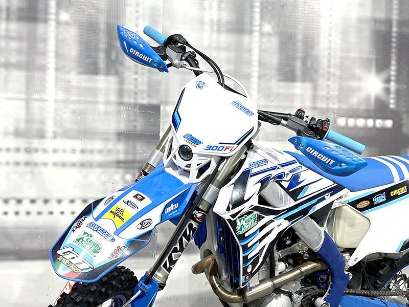 TM Moto EN 300