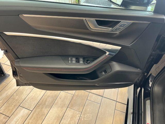 AUDI RS6 Avant 4.0 TFSI V8 quattro tiptronic