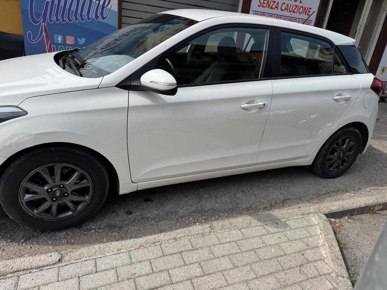 Hyundai i20 1.1 CRDi 12V 5 porte Comfort