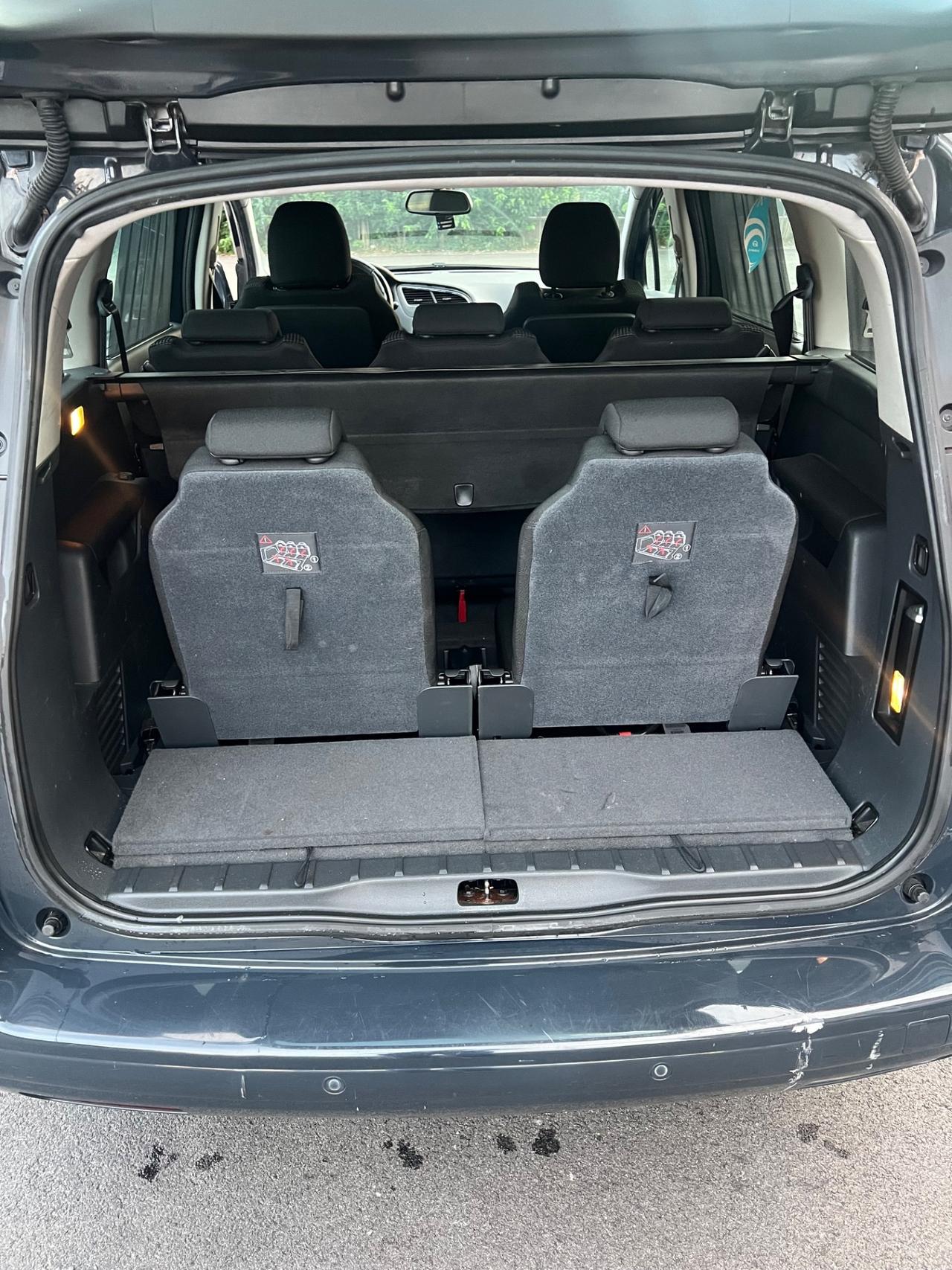 Peugeot 5008 1.6 HDi 112CV Business