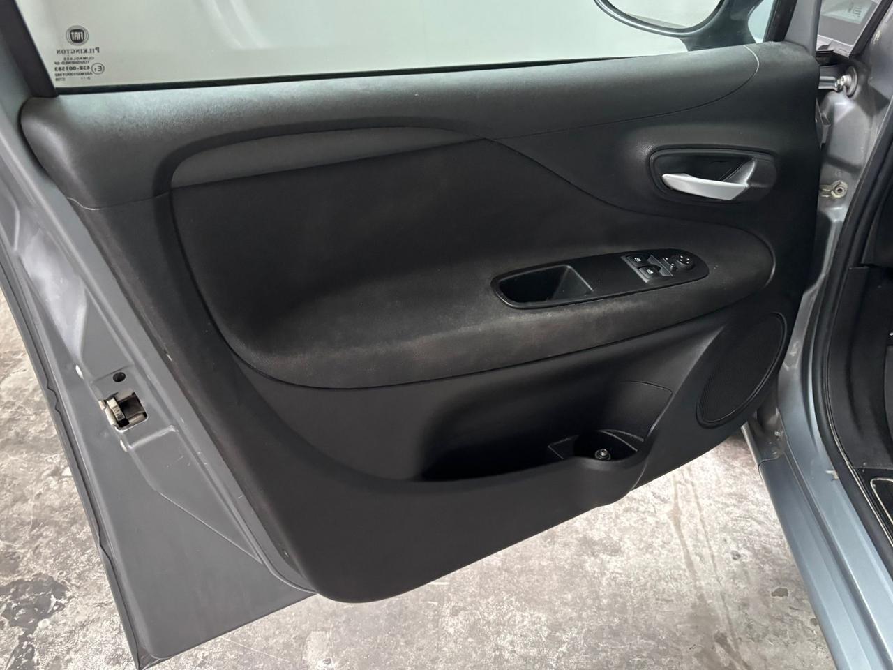 Fiat Punto 1.4 S&S 8V 5 porte Lounge