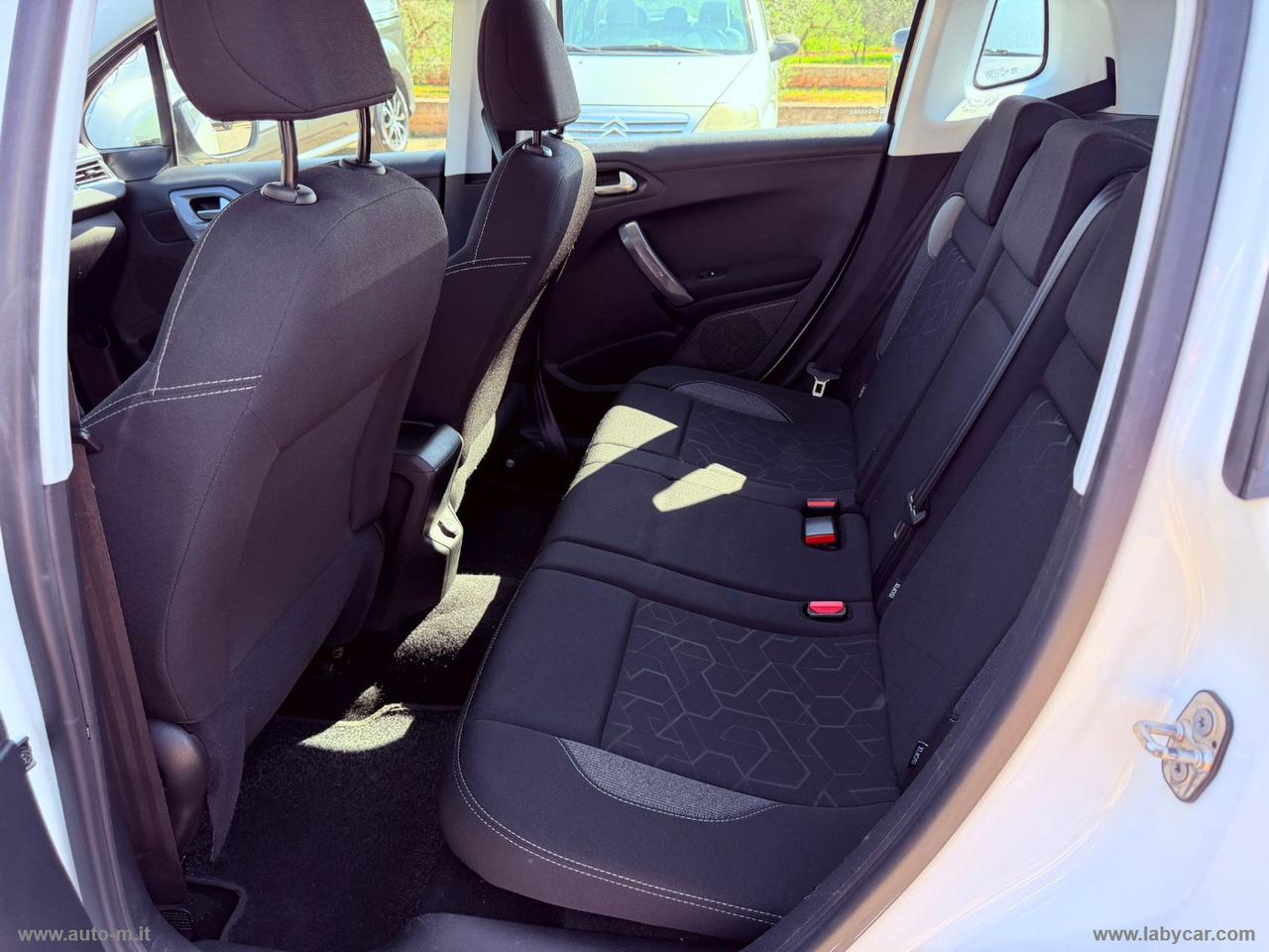 PEUGEOT 2008 BlueHDi 100 Allure