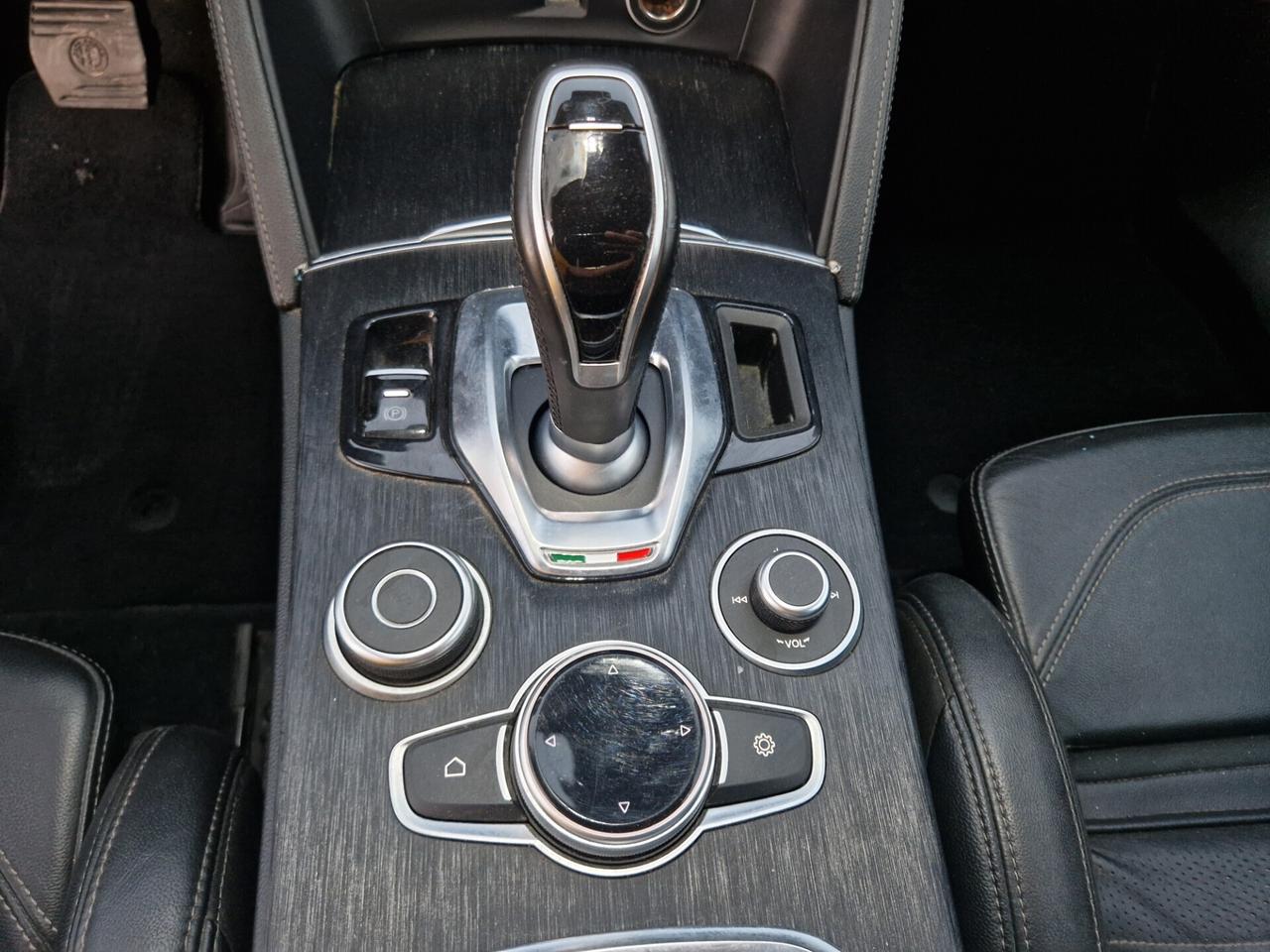 Alfa Romeo Stelvio 2.2 160 CV - 2020