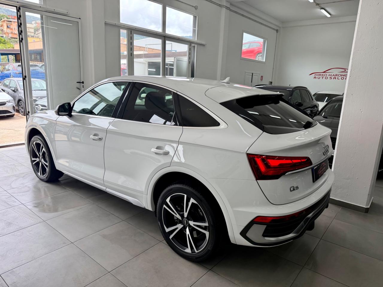 Audi Q5 SPB 2.0 204 CV quattro S tronic line FINANZIABILE