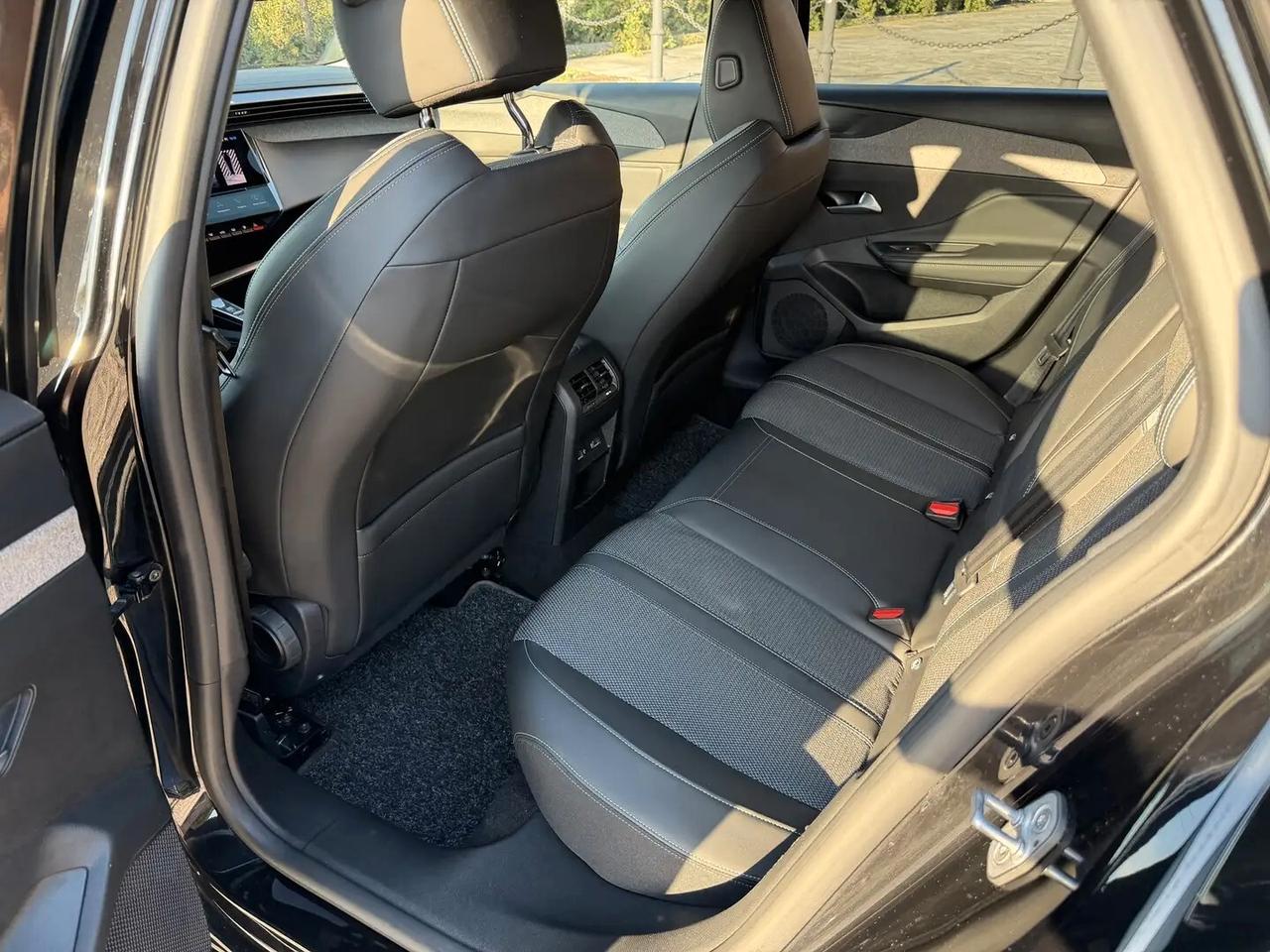 Peugeot 308 BlueHDi 130 S&S SW Allure Pack