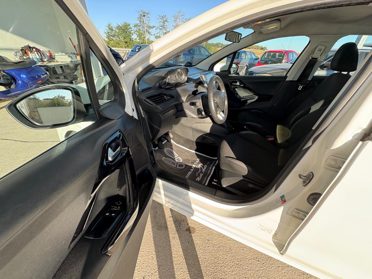 Peugeot 208 BlueHDi 75 5 porte Active