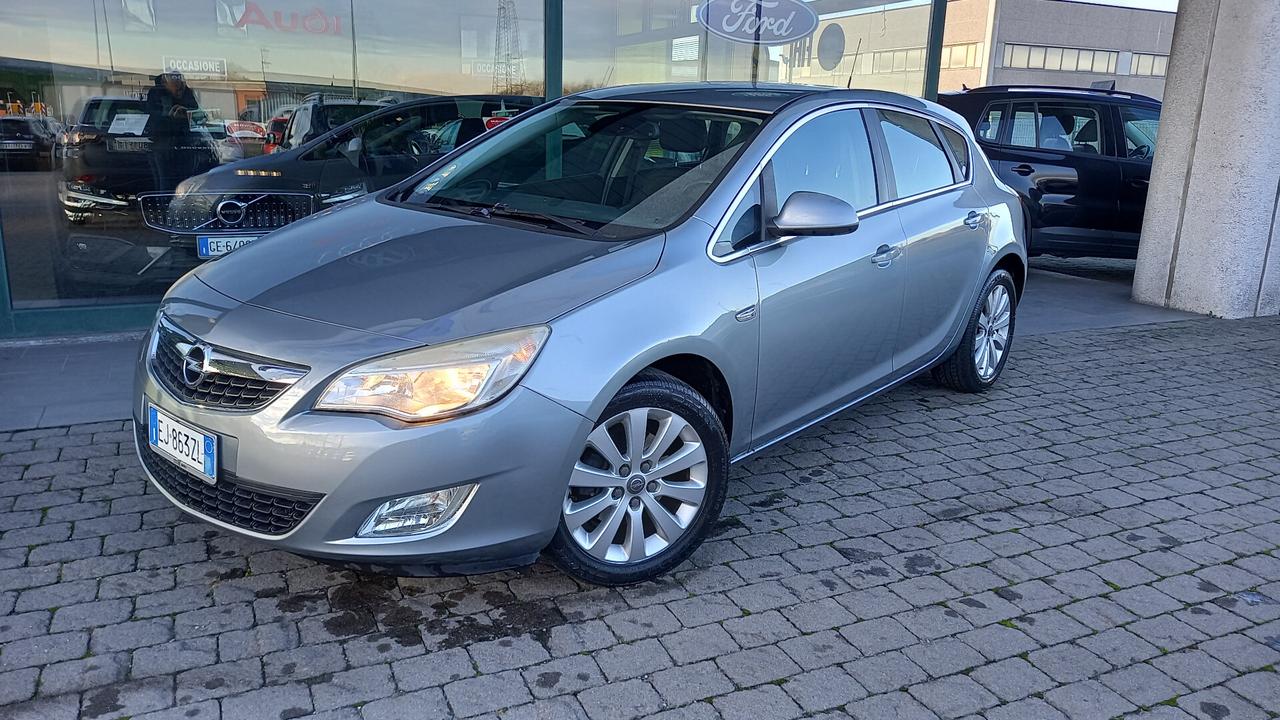 Opel Astra 1.7 CDTI 125CV 5 porte Cosmo