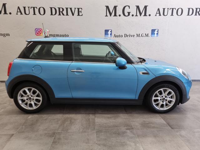 MINI Cooper D 1.5 Cooper D AUTOMATICA