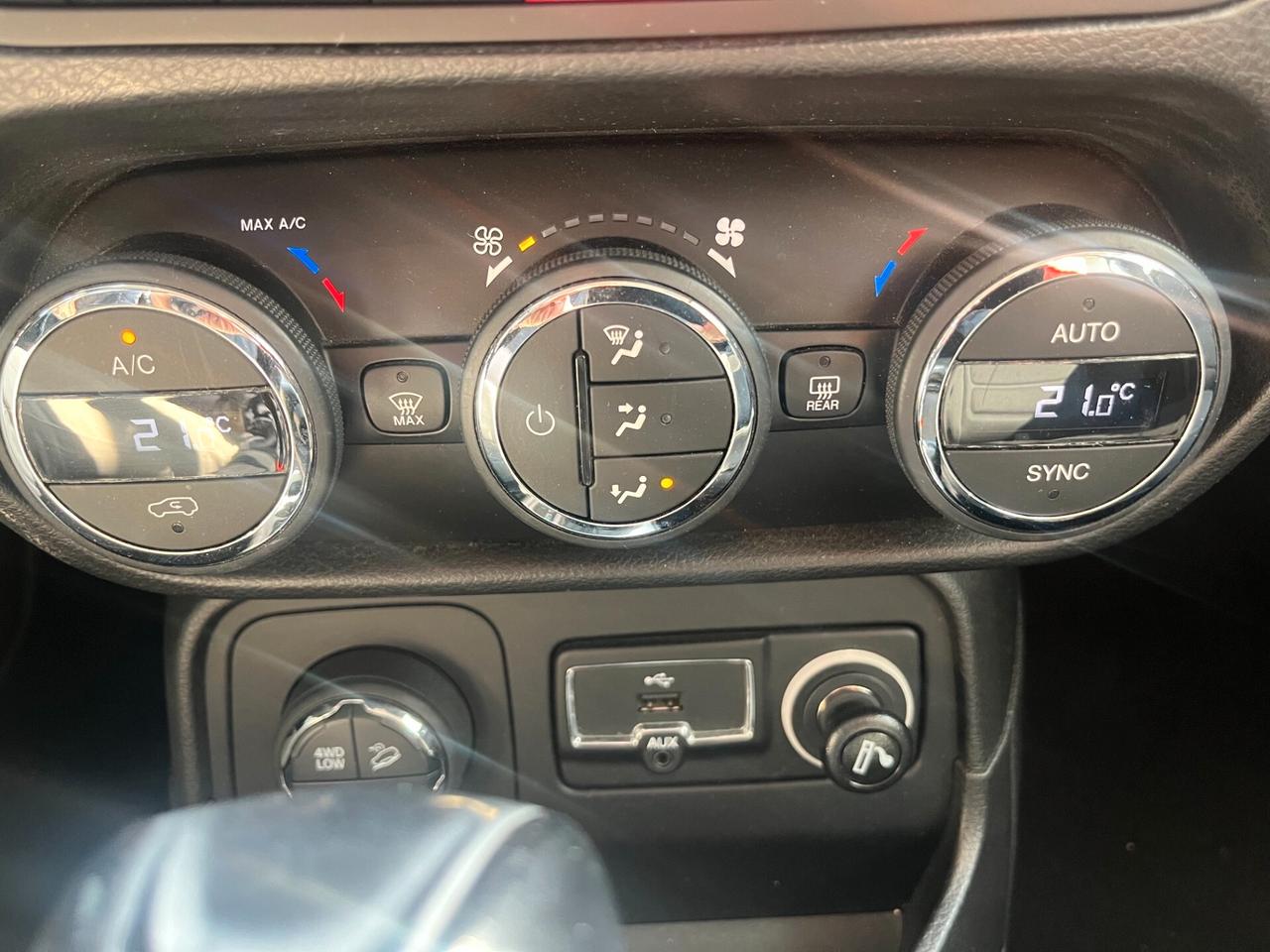 JEEP RENEGADE 2.0 Mjt 140CV 4WD ACTIVE DRIVE LOW LIMITED AUTOMATICO CERCHI DA 18