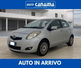 TOYOTA YARIS 1.0 B - 2010