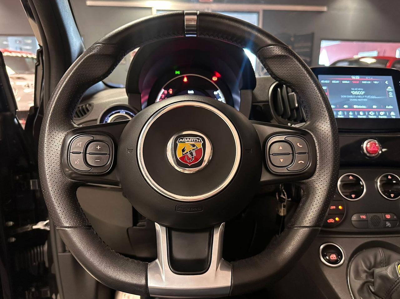 Abarth 595 C 1.4 Turbo T-Jet 165 CV