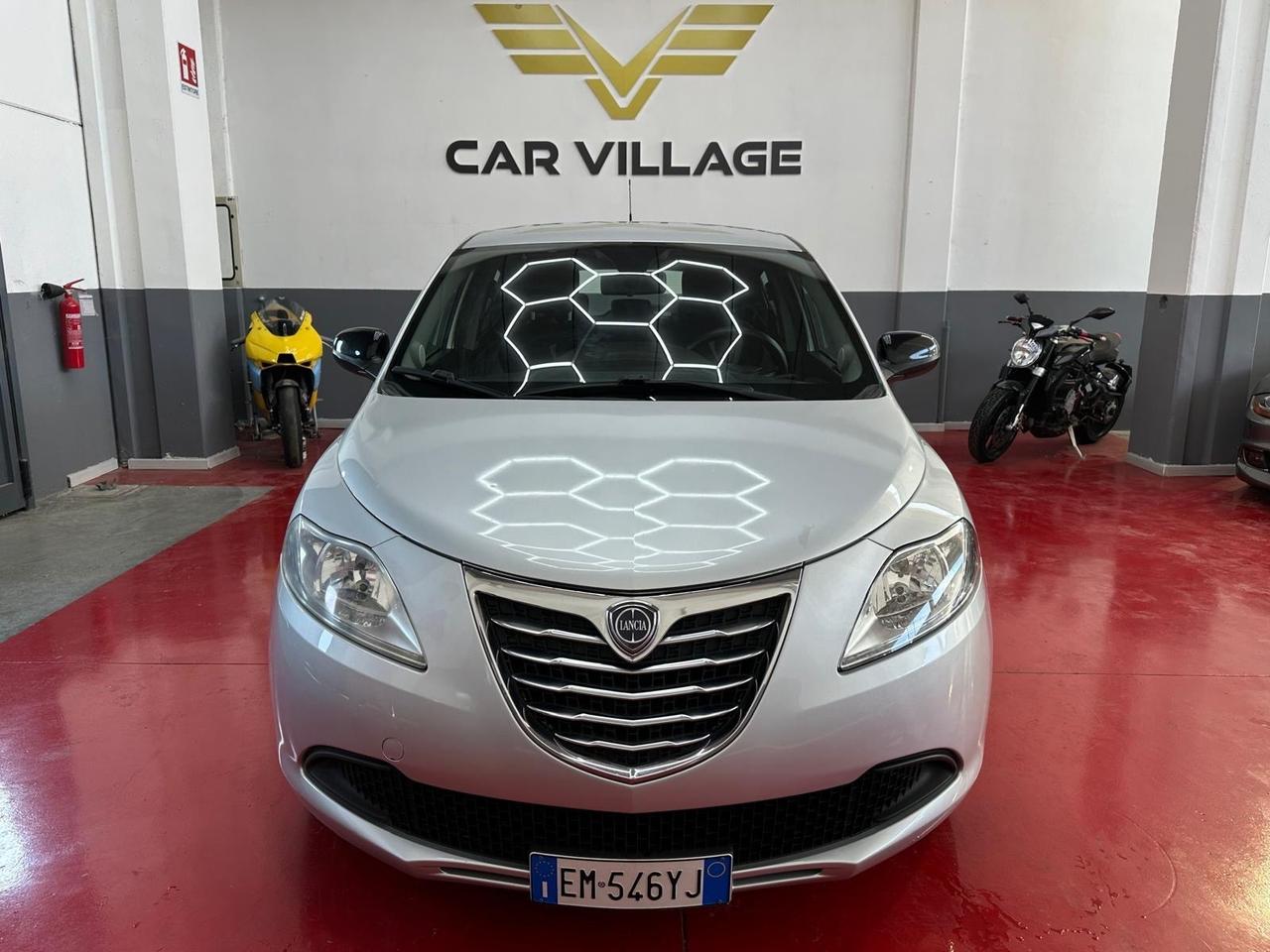 Lancia Ypsilon 1.2 69 CV 5 porte S&S Platinum