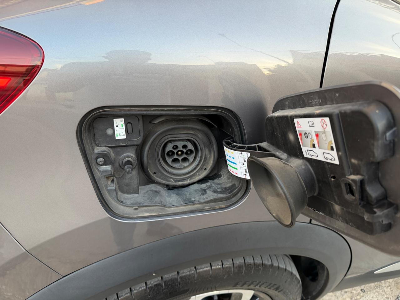 Renault Plug-in Hybrid E-Tech 160 CV Intens