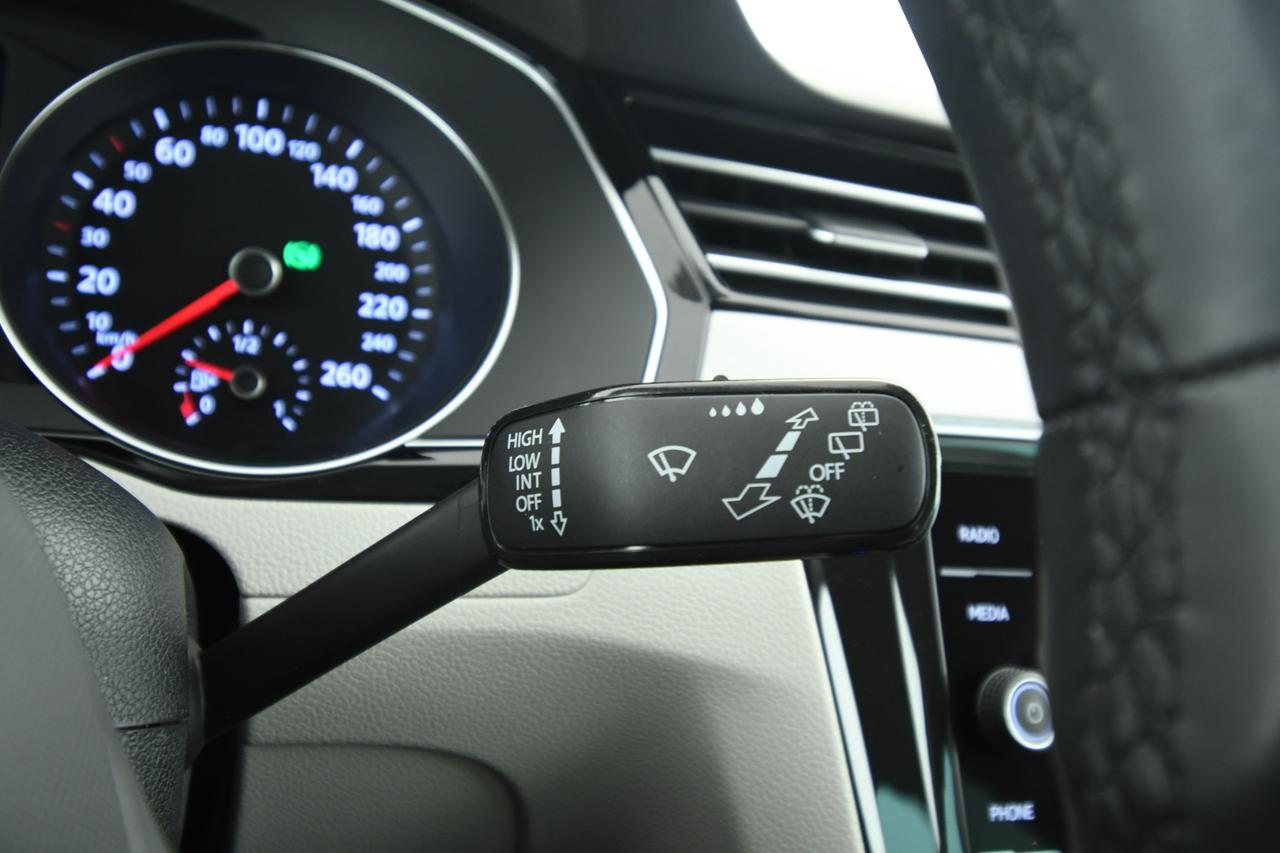 VOLKSWAGEN Passat Variant 2.0 tdi Business 150cv dsg CAMERA+LED+PELLE+ACC