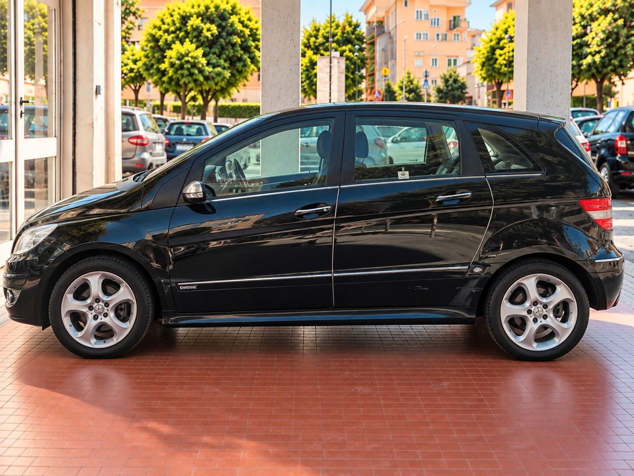 Mercedes-benz B 200 CDI SportMercedes-Benz B 200 CDI Premium Automatica – 140 CV – € 2.890Cambio automatico – 178.000 km – Doppie chiavi – Garanzia 12 mesi