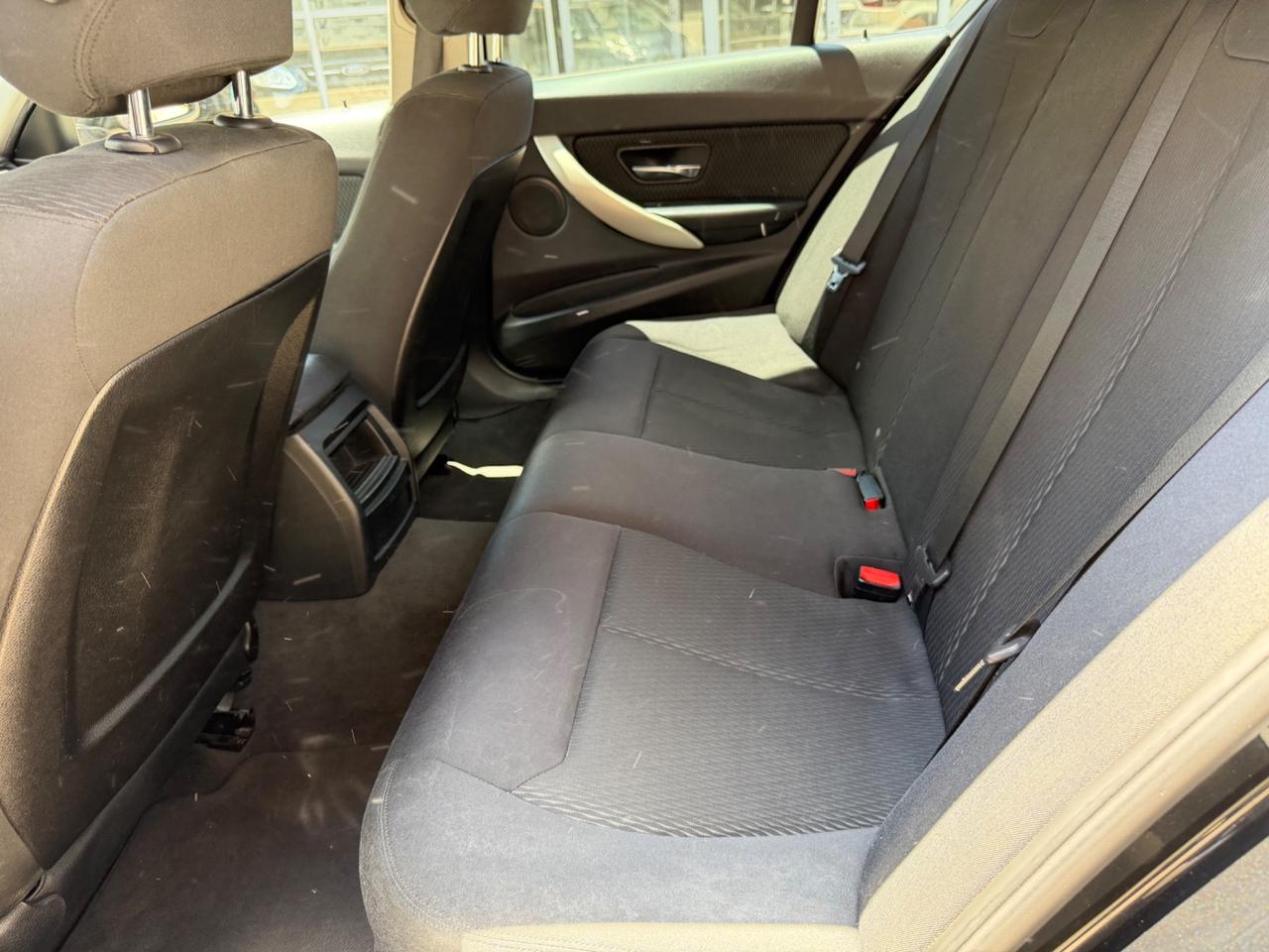 Bmw 318 d 143 CV Modern Cambio Autom 2015