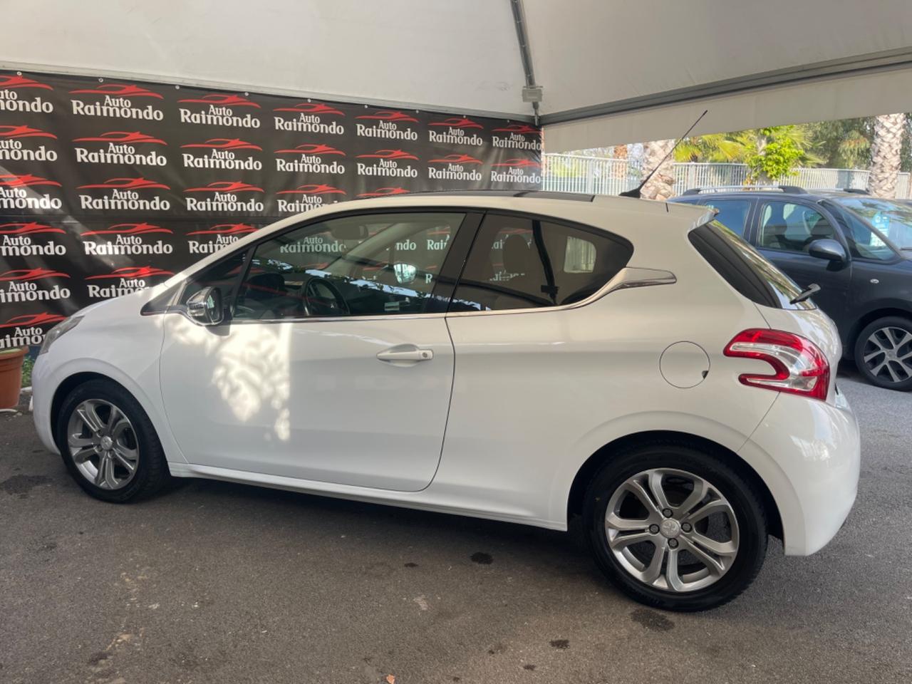 Peugeot 208 1.2 Benzina 82 CV Allure