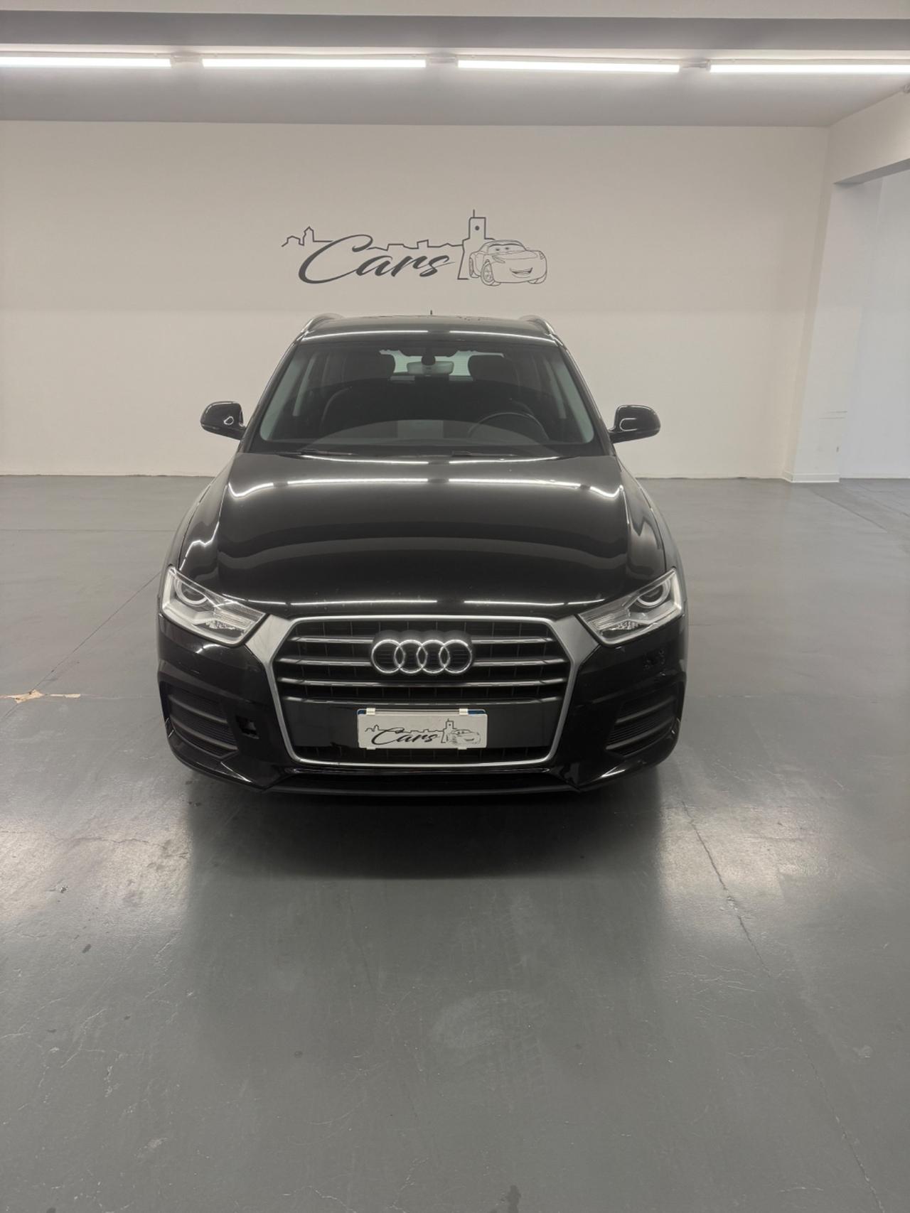 Audi Q3 2.0 TDI 120 CV Business