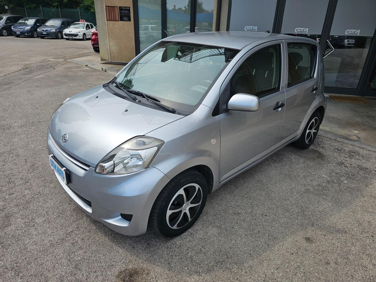Daihatsu Sirion 1.0 Benzina - Neopatentati