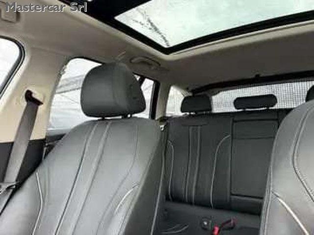 BMW 540 Touring LCI 540d mhev 48V xdrive Luxury - GE499SK