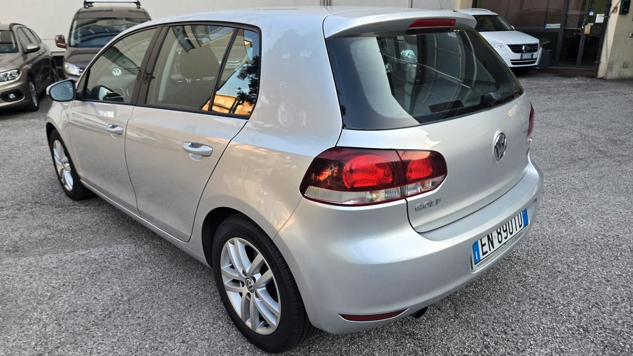 Volkswagen Golf Business 1.6 TDI 5p. Highline Neop
