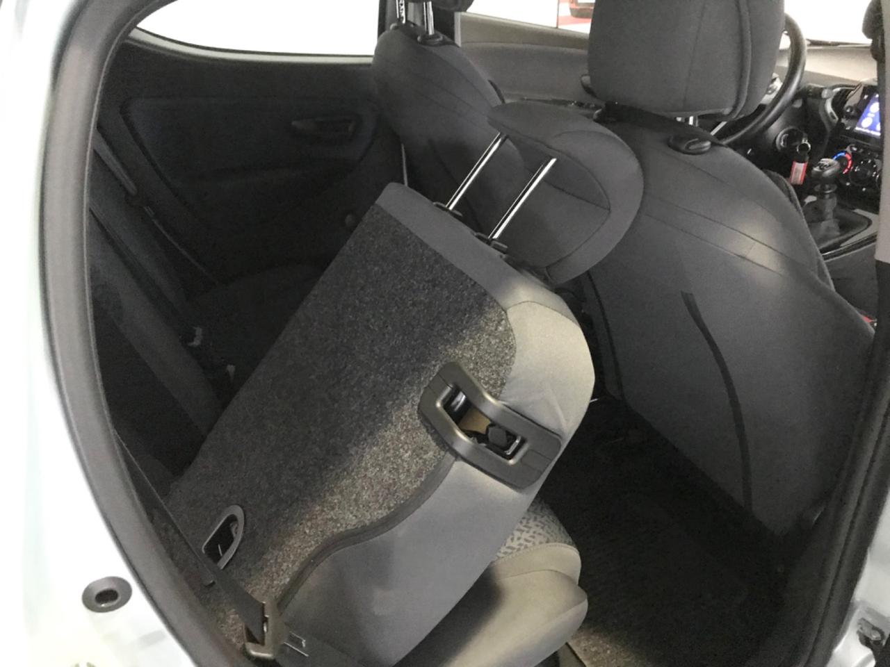 Lancia Ypsilon 1.0 FireFly 5 porte S&S Hybrid Gold Plus