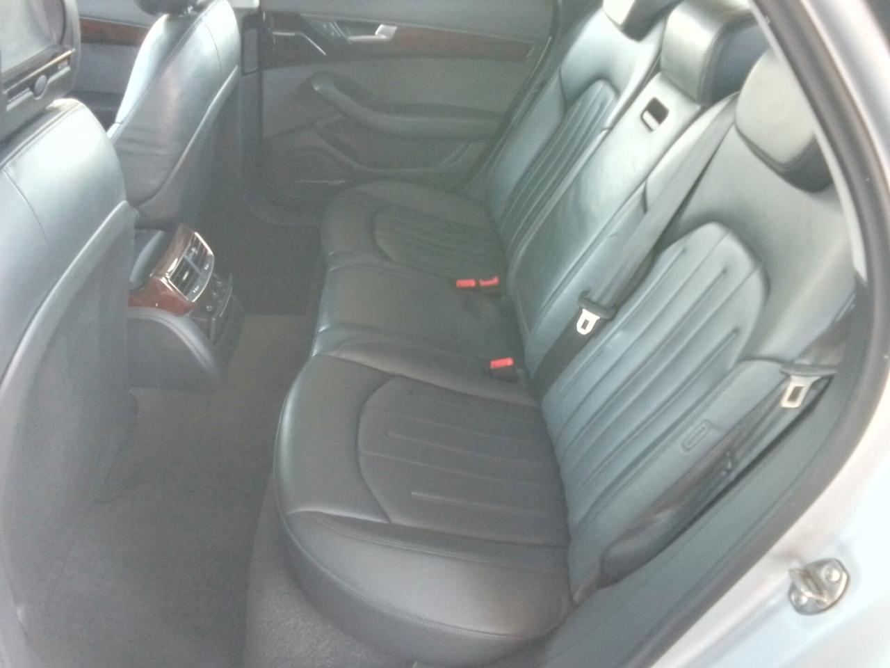 Audi A8 4.2 V8 FSI quattro tiptronic