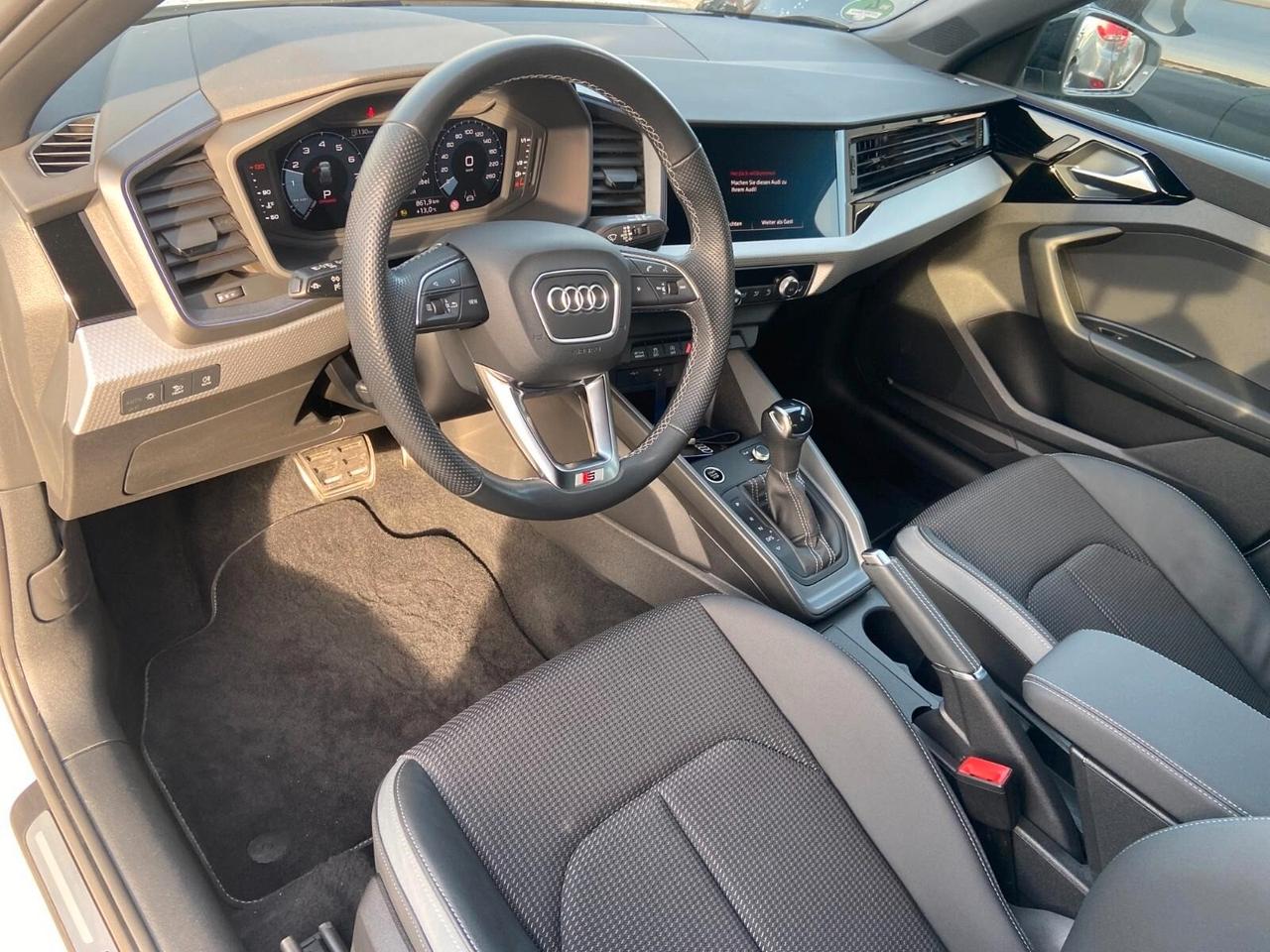 Audi A1 SPB 30 TFSI S tronic line edition