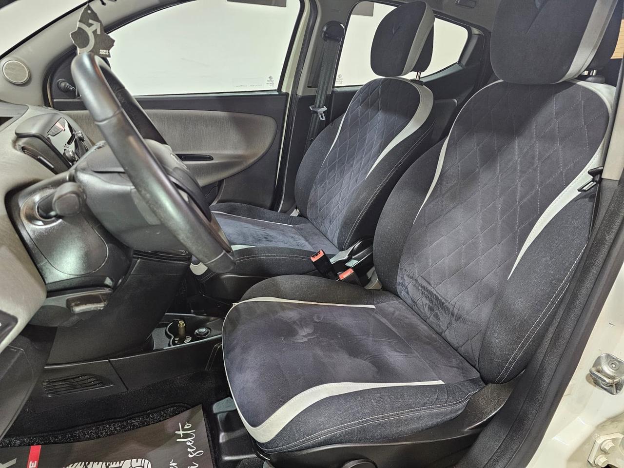 Lancia Ypsilon 1.2 69 CV 5 porte GPL Ecochic Gold