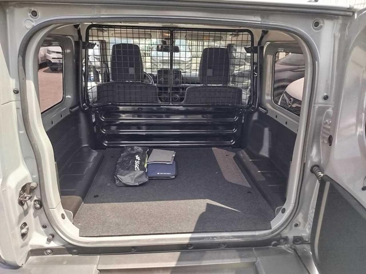 Suzuki Jimny 1.5 5MT PRO (N1)