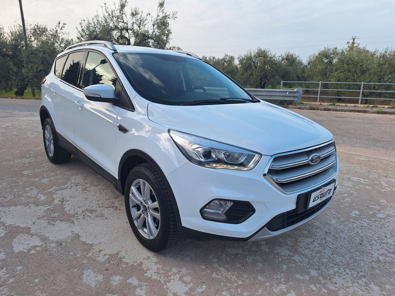 Ford Kuga 1.5 TDCI 120 CV Titanium PERFETTA