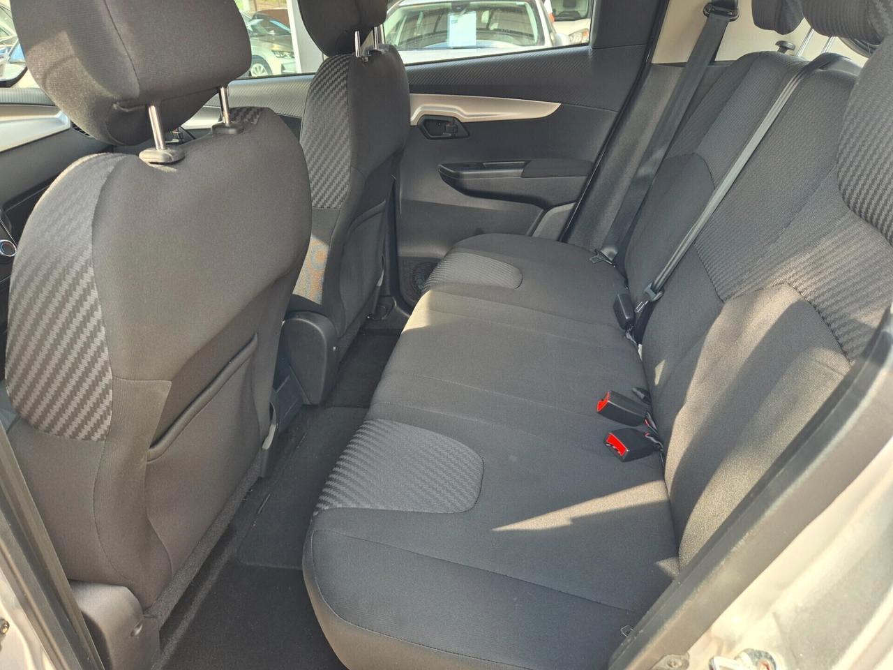 Mahindra KUV100 1.2 VVT M-Bifuel(GPL) K6+