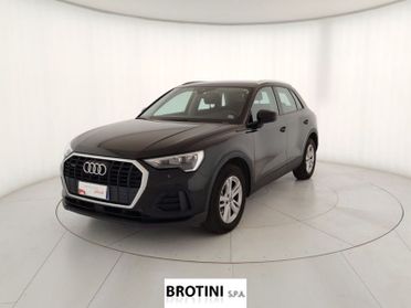 Audi Q3 35 TDI quattro S-Tronic Business