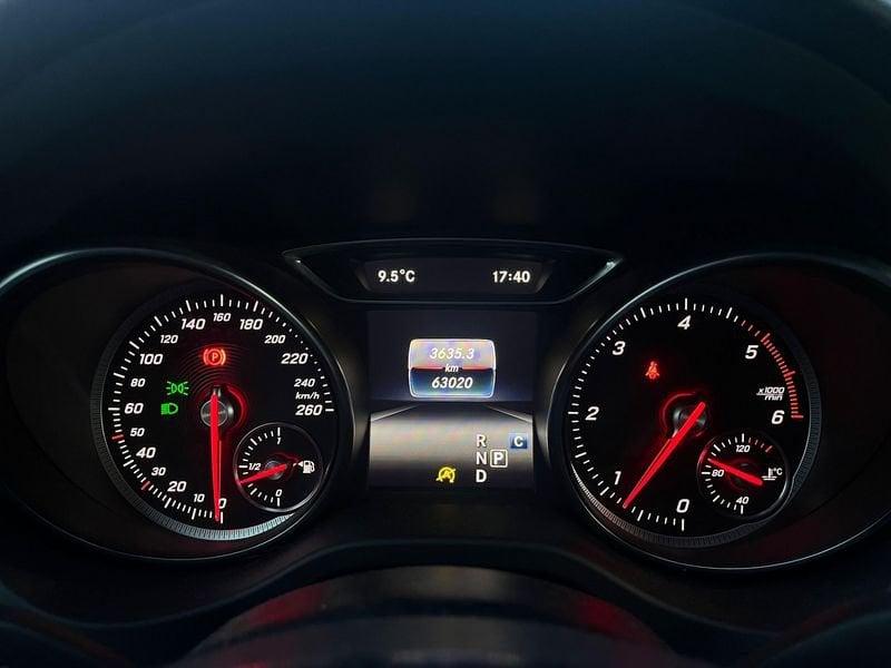 Mercedes-Benz GLA GLA 200 d Automatic 4Matic Premium!CARPLAY!PDC!LED!NAVI!