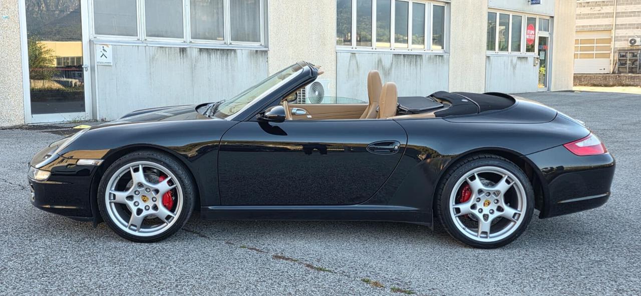 Porsche 911 Carrera Cabriolet