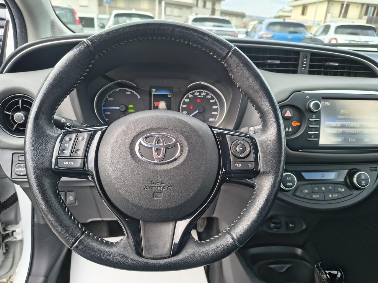 Toyota Yaris 1.5 Hybrid 5 porte **PREZZO REALE**