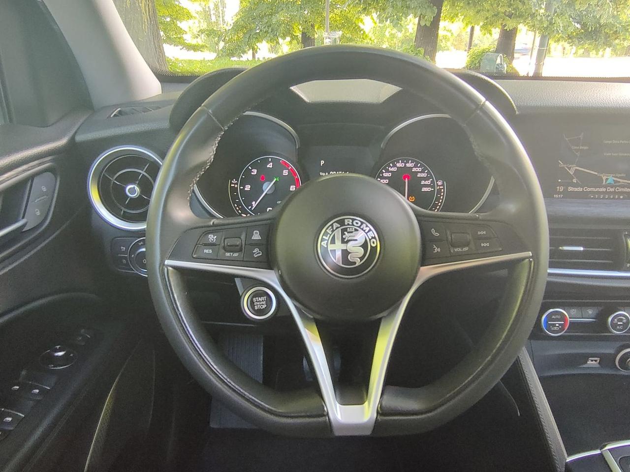 Alfa Romeo Stelvio 2.2 TD Business Q4 190 #10819