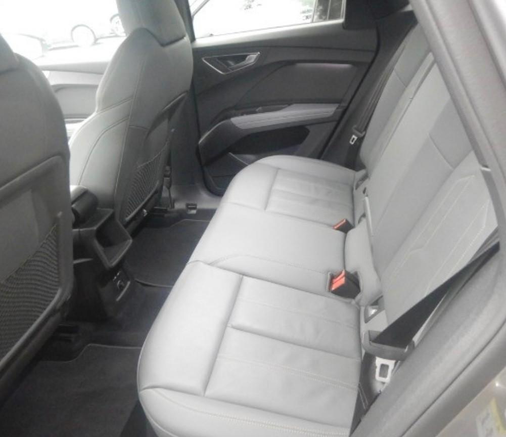 Audi Q4 50 e-tron quattro S line edition