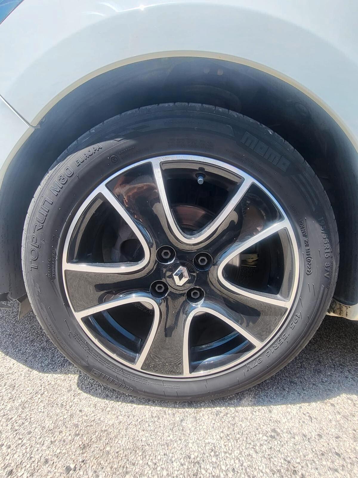 Renault Clio 1.5 dCi 8V 75CV 5 porte Costume National