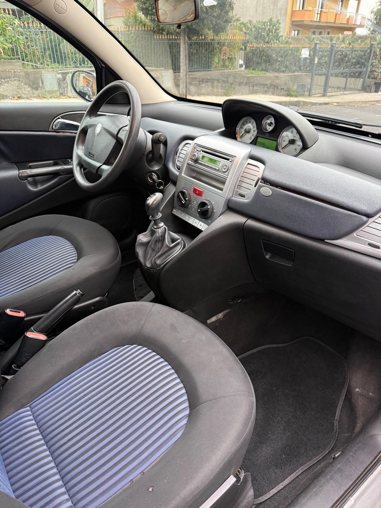 Lancia Ypsilon 1.2 benzina