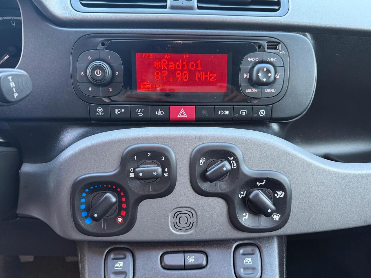 Fiat Panda 1.2 Pop POCHI KM!