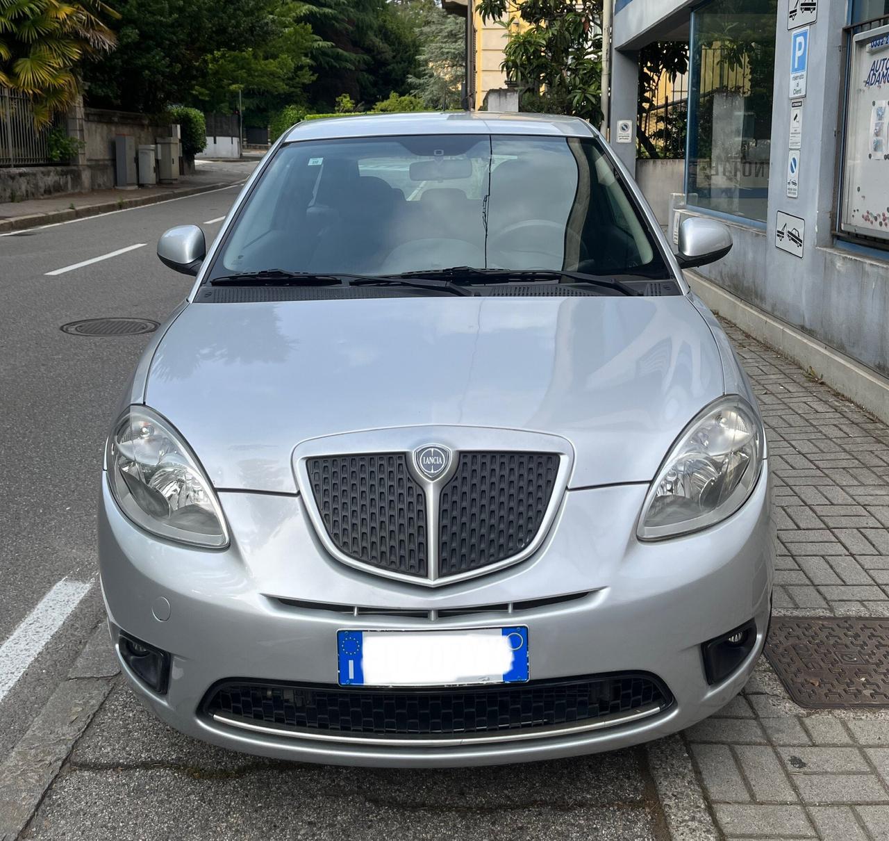 LANCIA YPSILON 1.2 BENZINA 3 PORTE ANCHE PER NEOPATENTATI - PREZZO NON VINCOLATO DA FINANZIAENTO
