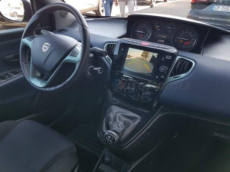 Lancia Ypsilon Ypsilon 1.0 firefly hybrid Platino s&s 70cv