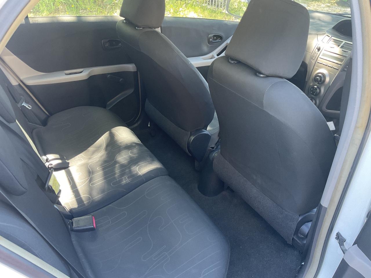Toyota Yaris 1.0 5 porte