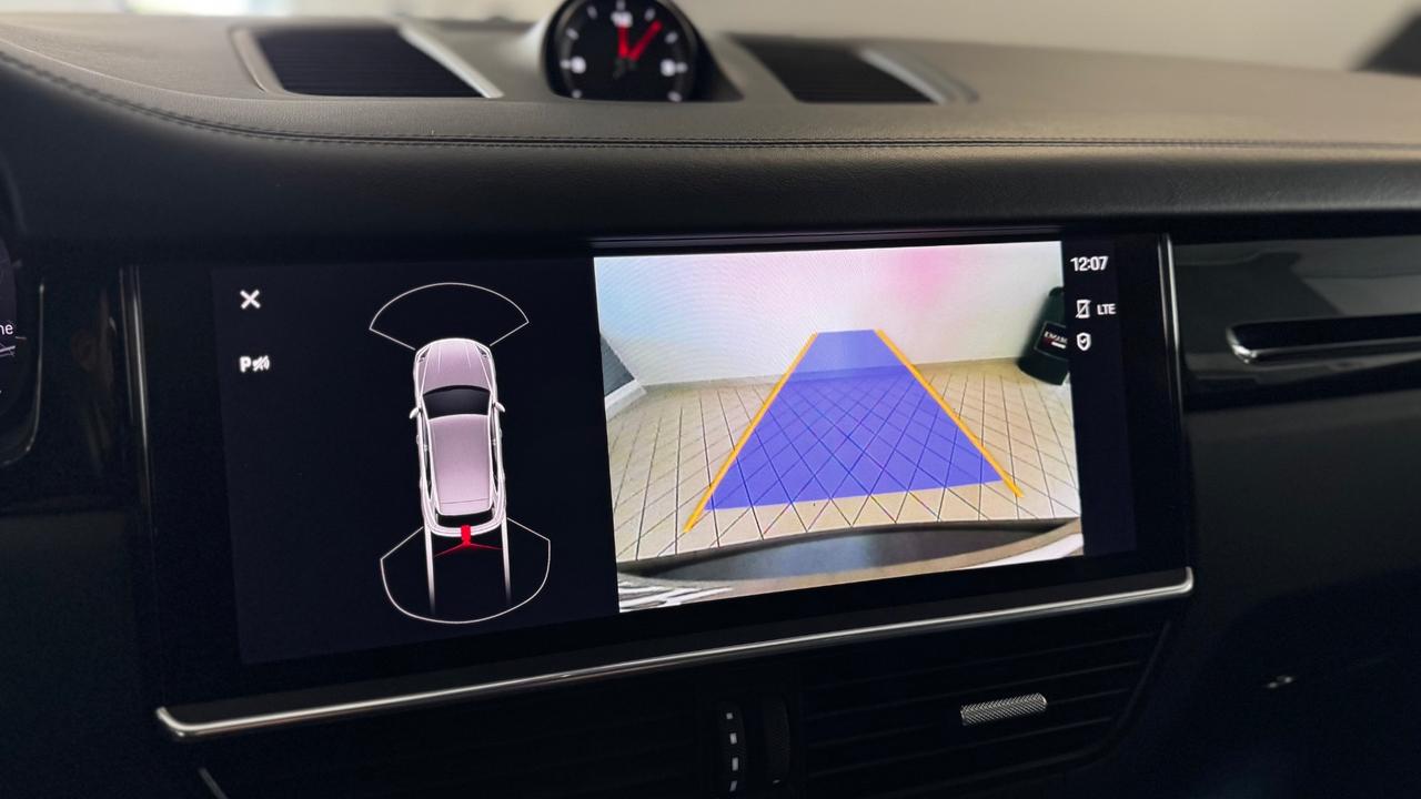 Porsche Cayenne 3.0 V6 Platinum Edition