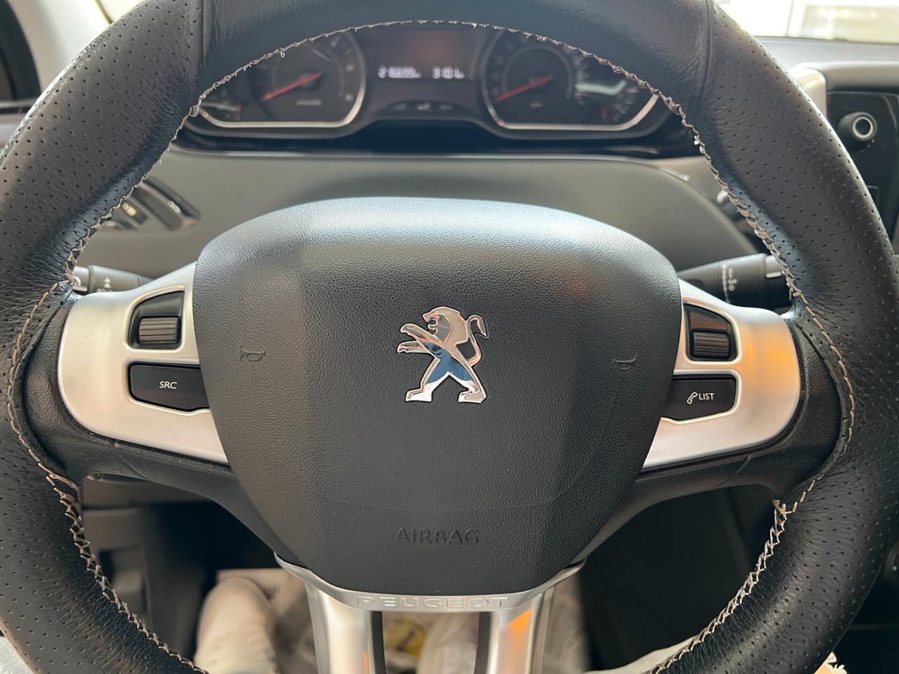Peugeot 208 1.6 e-HDi 92 CV Stop&Start 5 porte Allure