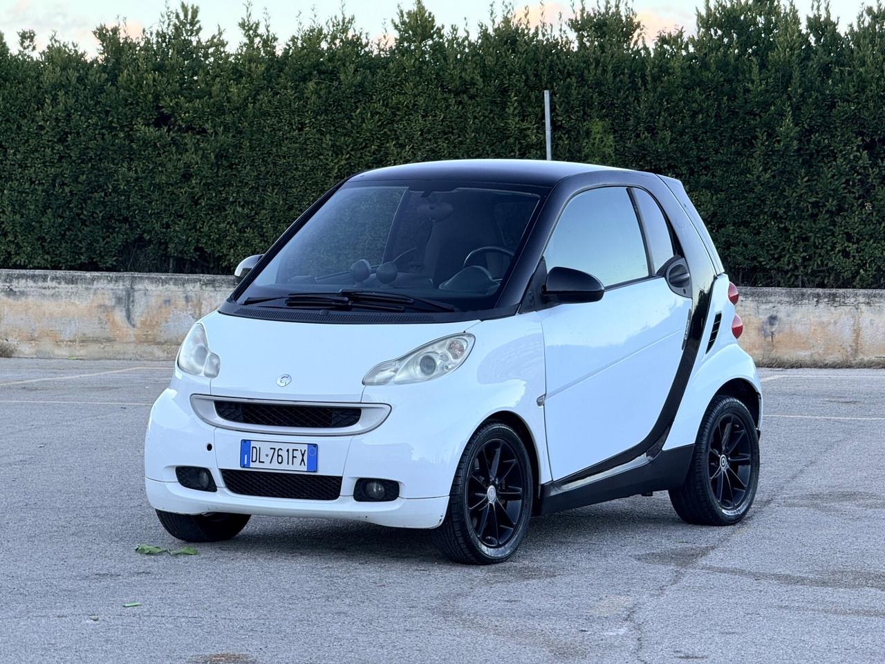 Smart 1.0 benzina modello 451